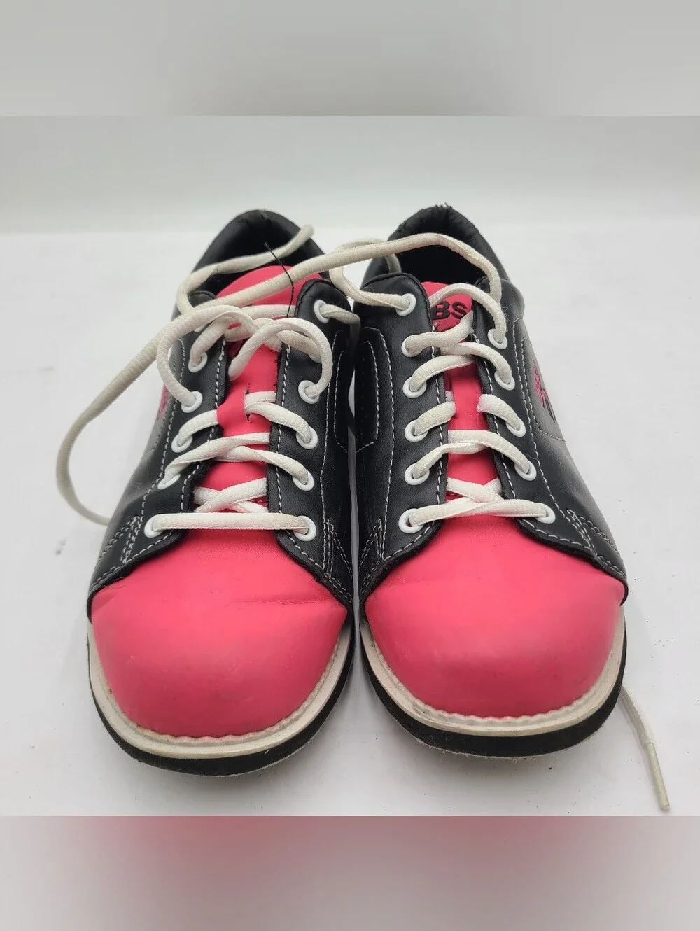 B45 BSI Women’s Size 8 Black And Pink Bowling Shoes EUC